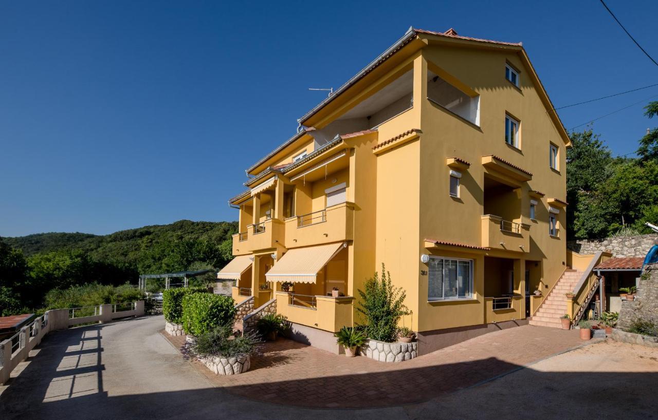 Apartments Silvana In קמפור מראה חיצוני תמונה