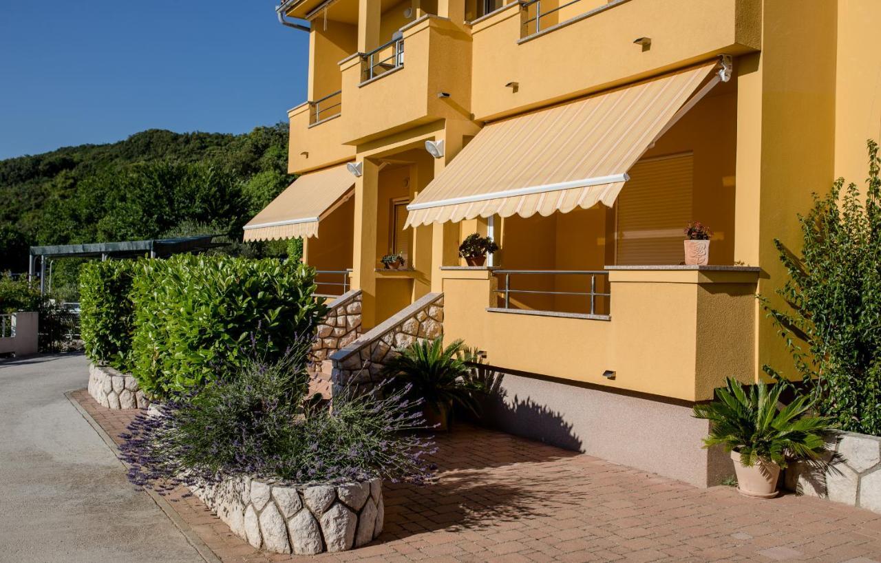 Apartments Silvana In קמפור מראה חיצוני תמונה