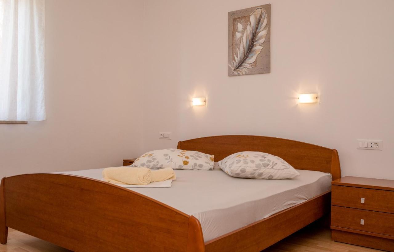 Apartments Silvana In קמפור מראה חיצוני תמונה